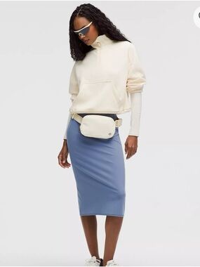 NWT Lululemon Nulu Slim Fit HR Midi Pencil Skirt